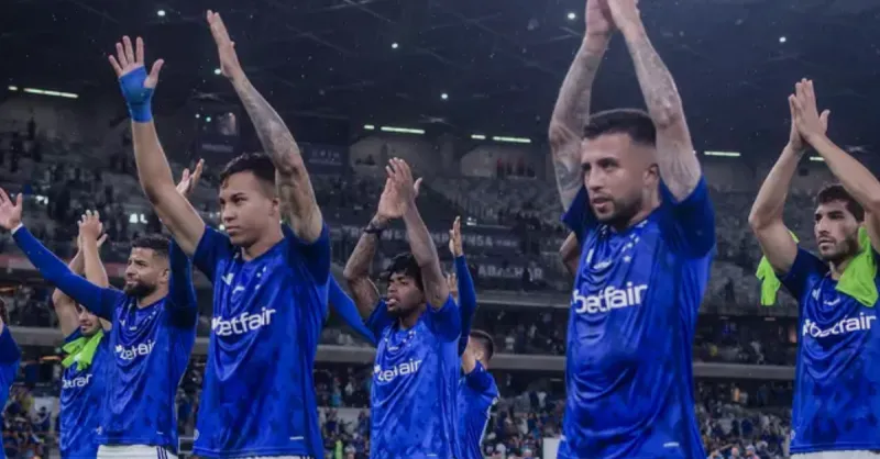 Cruzeiro: Time Alternativo no Mineiro e Foco na Pré-Temporada nos EUA